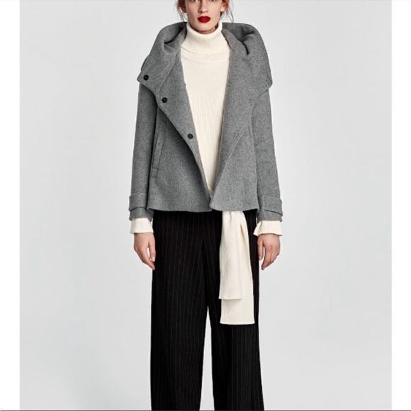 BEAUTIFUL WOMEN’S SIZE MEDIUM ZARA BASIC SHORT WOOL COAT W/WRAP COLLAR - Picture 2 of 14